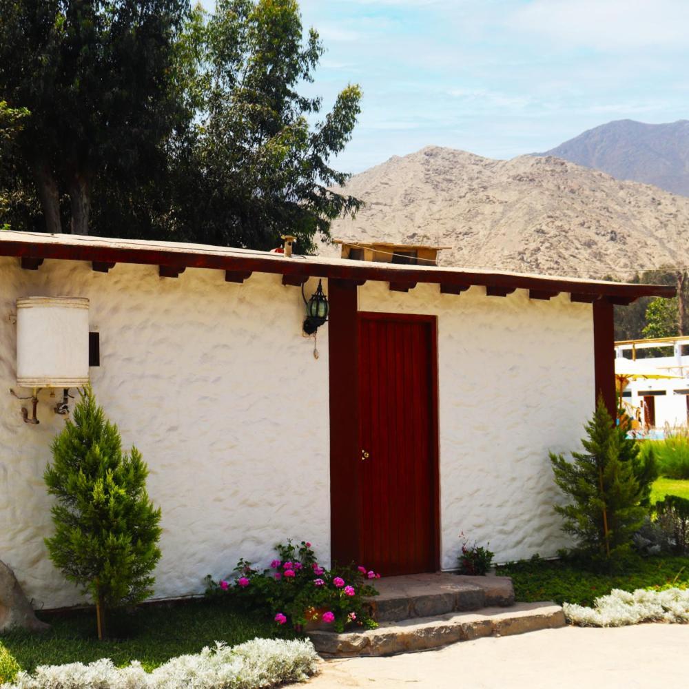 Los Andes - Restaurant & Bungalows เซียเนกียา ภายนอก รูปภาพ