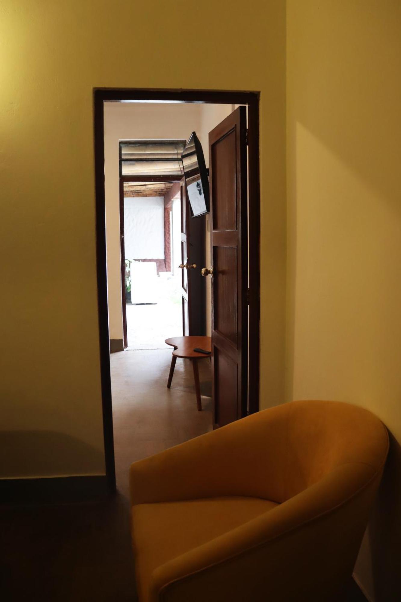 Los Andes - Restaurant & Bungalows เซียเนกียา ภายนอก รูปภาพ