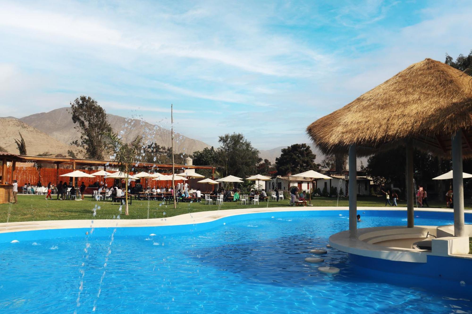 Los Andes - Restaurant & Bungalows เซียเนกียา ภายนอก รูปภาพ